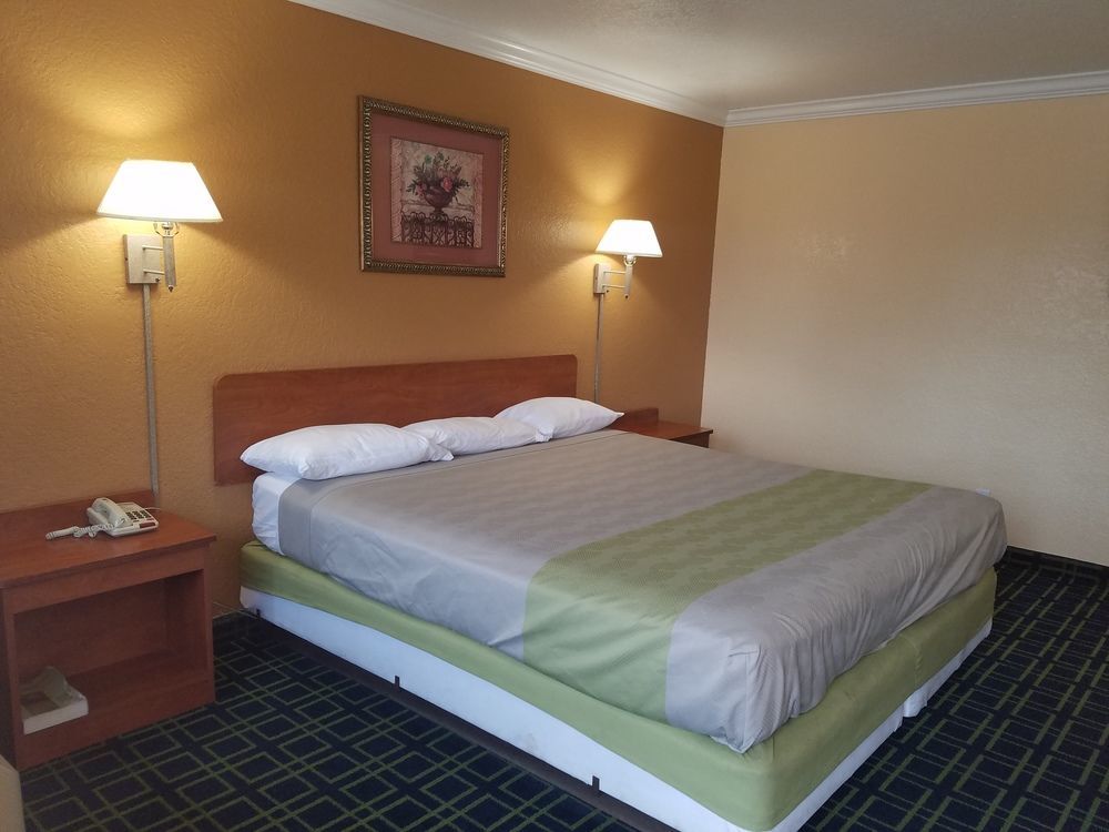 Value Inn Белфлауър Екстериор снимка