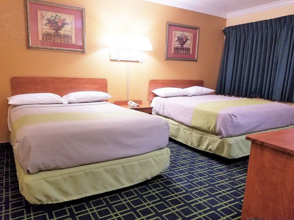 Value Inn Белфлауър Екстериор снимка